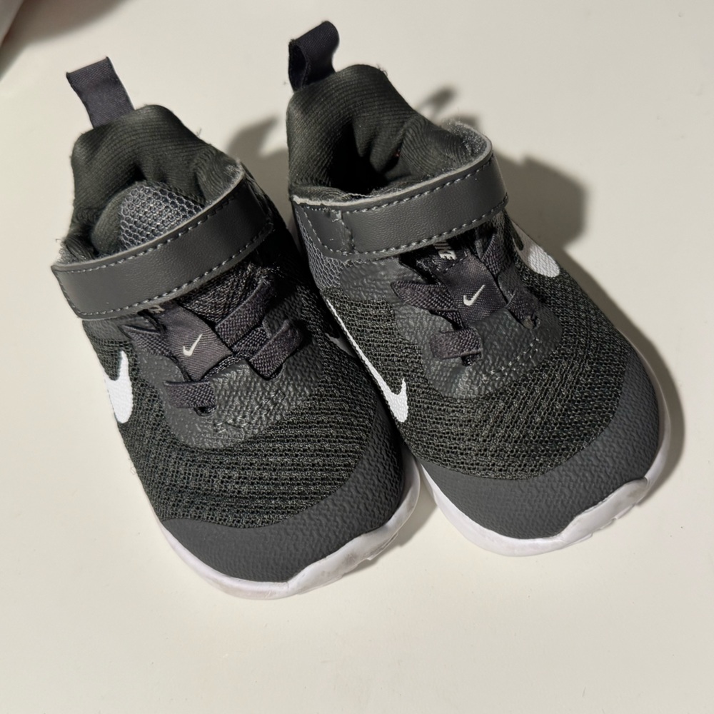 Nike toddler 4c